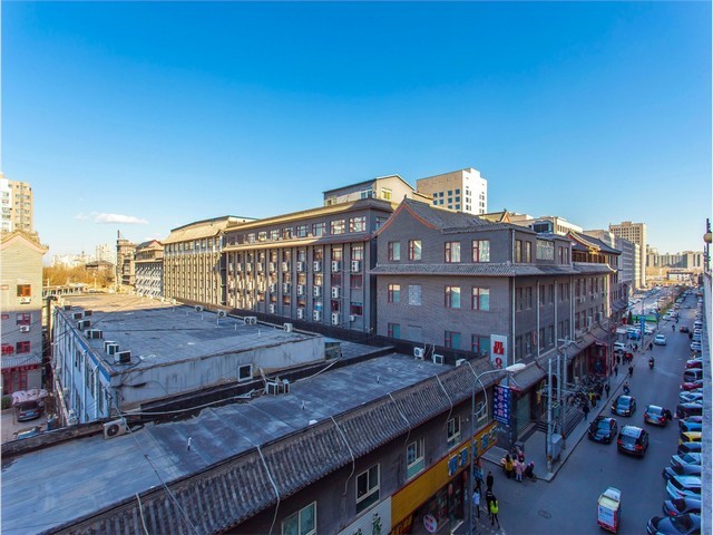 东莞夹胶贴膜透明屏安装