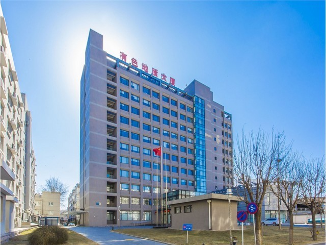 上海餐厅欧式红木衣柜售价